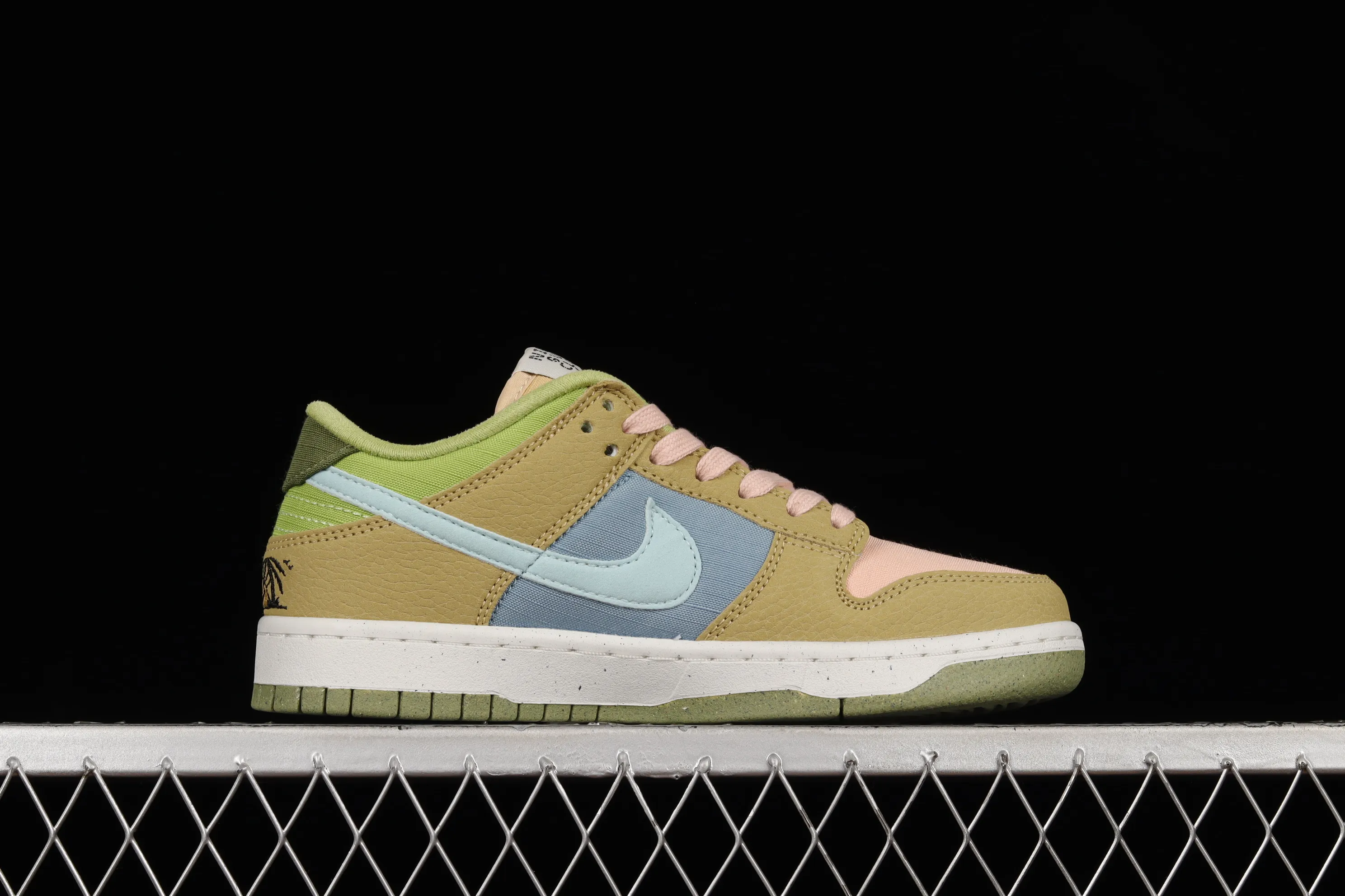 All categories Nk SB Dunk series Nk SB Dunk Low low-top sneakers Nk Dunk Low NH "Sun Club" Tropical style series SB low-top sports and leisure sneakers DM0583-800
